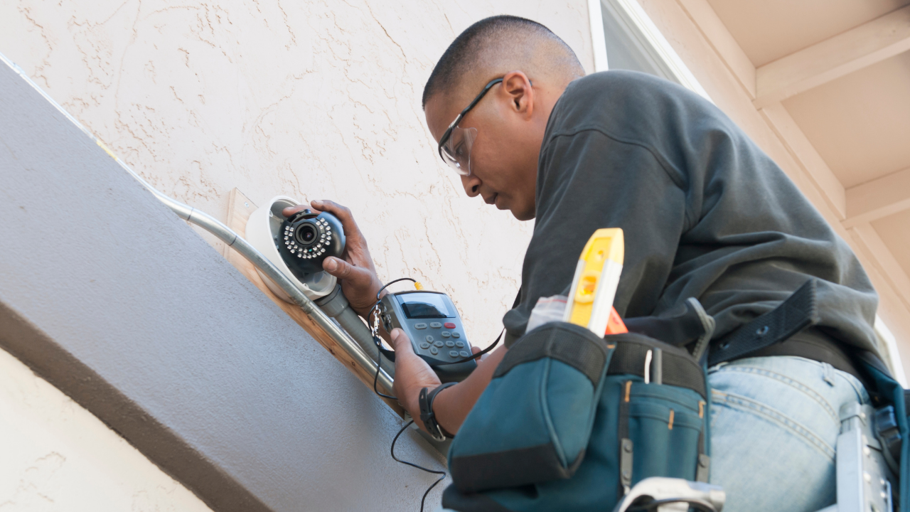 Scaling Security Man Installing